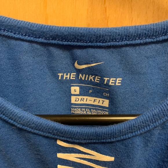 Nike tank top womens - Picture 3 of 3